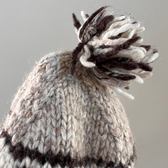 Winter hat - Picture 7 of 7